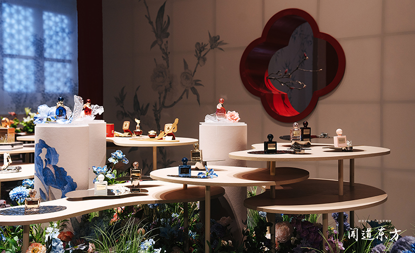 故宮“花(huā)園幽香”特展(zhan)啓幕：毛戈平香氛演繹“聞道東方(fang)”美學(xué)意境